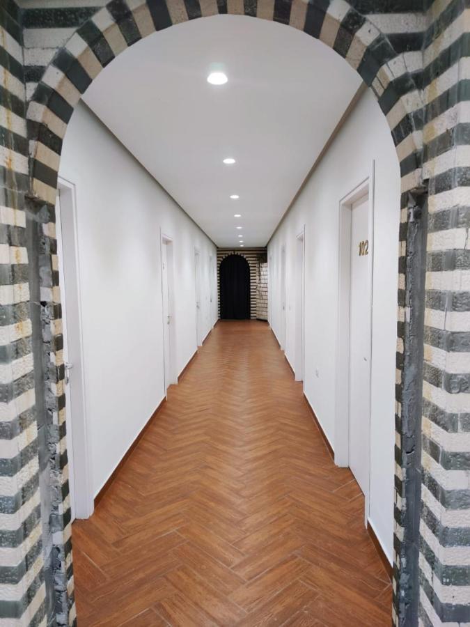 Kavalona Park Hotel Vlorë Buitenkant foto