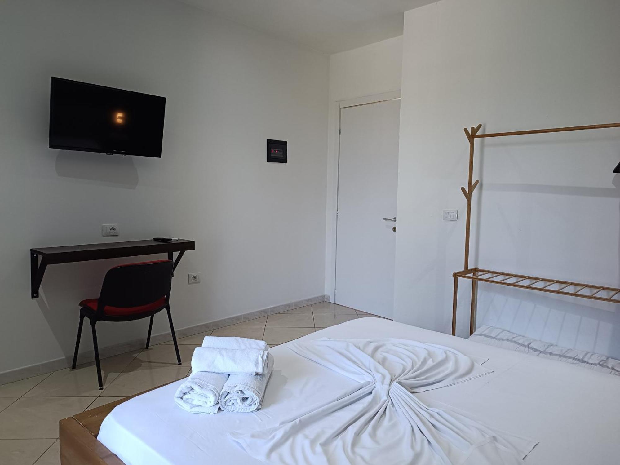 Kavalona Park Hotel Vlorë Kamer foto