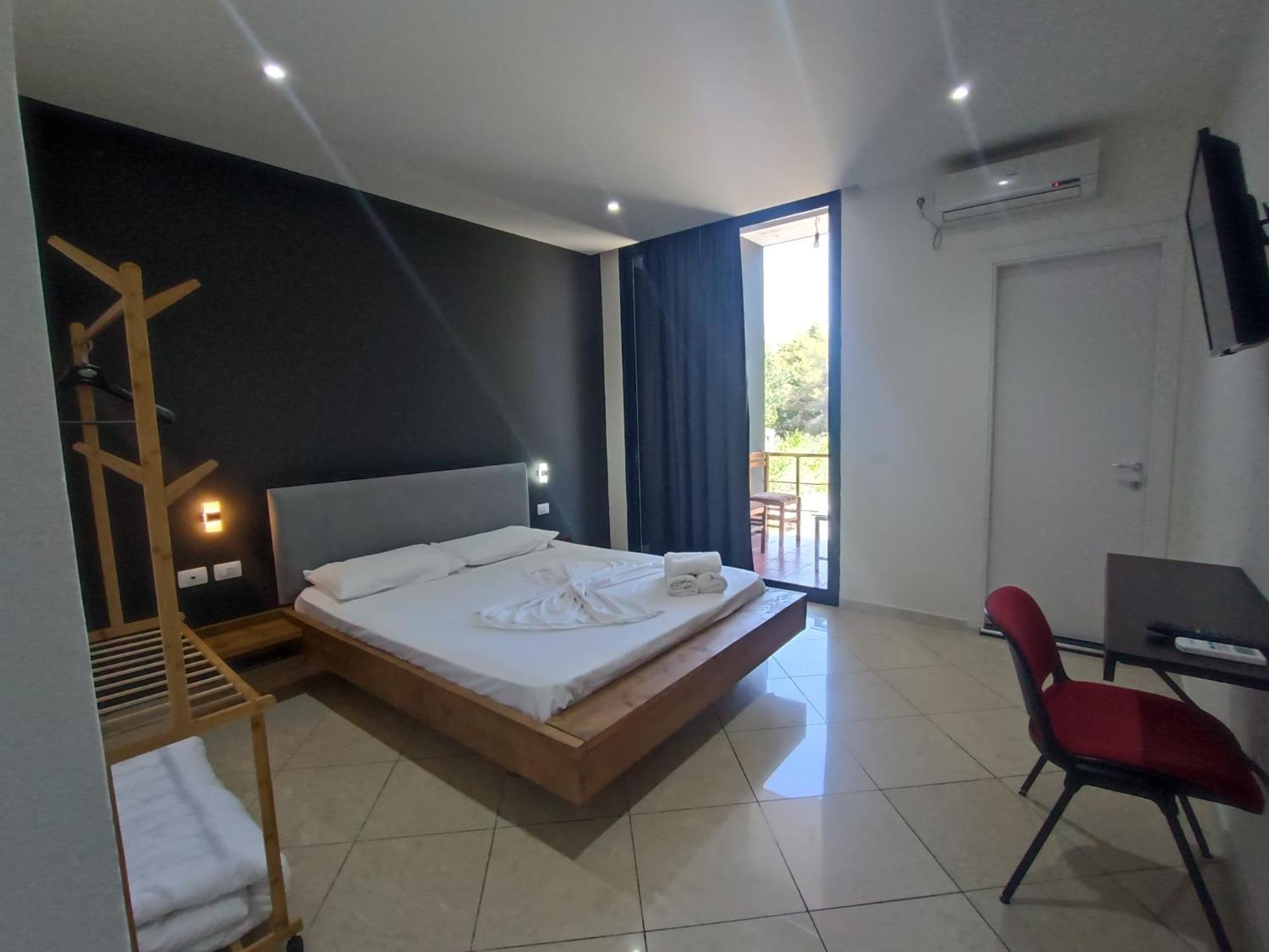 Kavalona Park Hotel Vlorë Kamer foto
