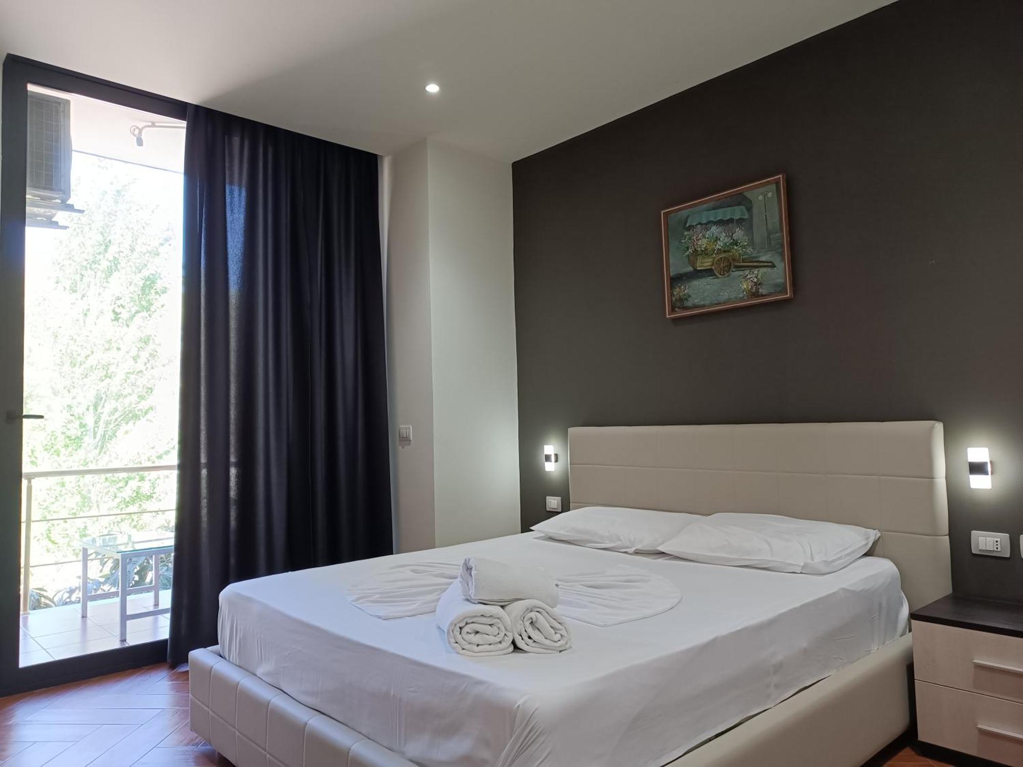 Kavalona Park Hotel Vlorë Kamer foto