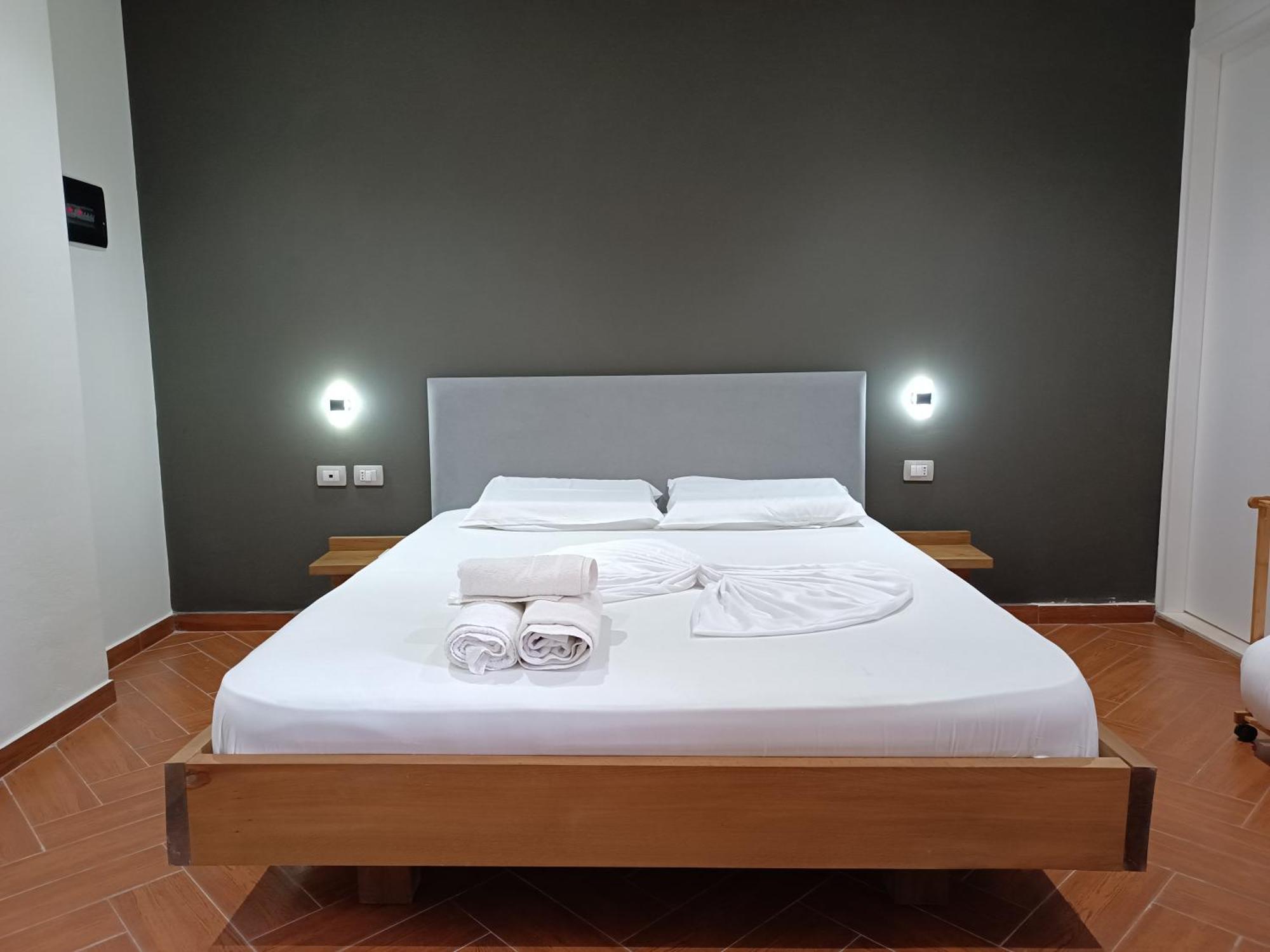 Kavalona Park Hotel Vlorë Kamer foto